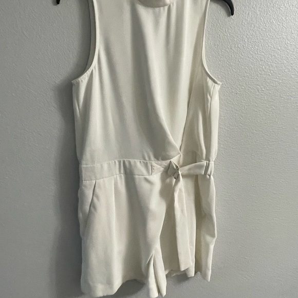 Topshop White Belted Playsuit Shorts Jumpsuit Romper Size 8 - Picture 2 of 12